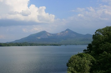 湖上の磐梯山